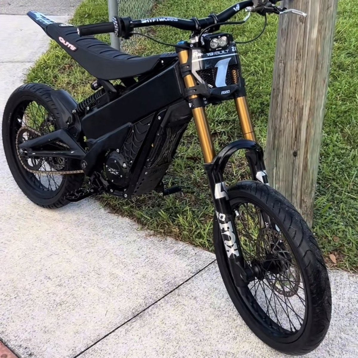 Suspension forks and shocks at RidgeMx