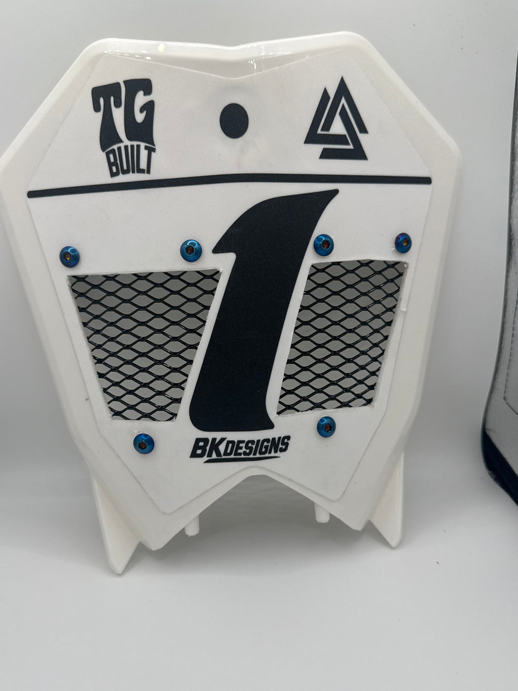 ETM RTR VENTED PLATE (White)